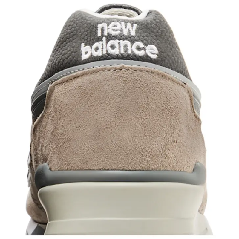 New Balance Men's Grey 997 Sneakers, U997GY