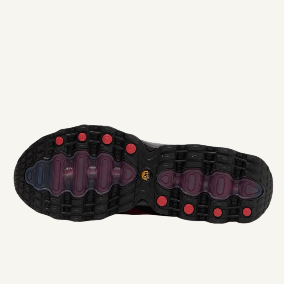 Nike Men's Red/Black Air Max DN8 Sneakers, FQ7860-008