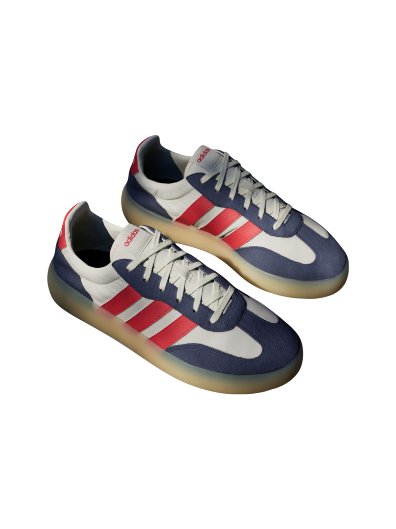 Zapatillas Adidas Barreda para hombre, blanco roto/rubí puro/azul oscuro, JP9667