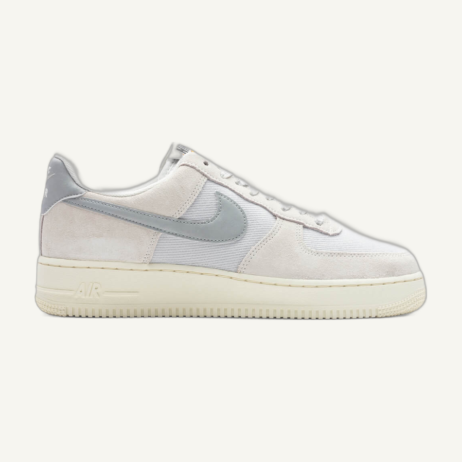 Nike Men's Sail/Light Smoke Grey Air Force 1 '07 LV8 'Certified Fresh' Sneakers, DO9801 100