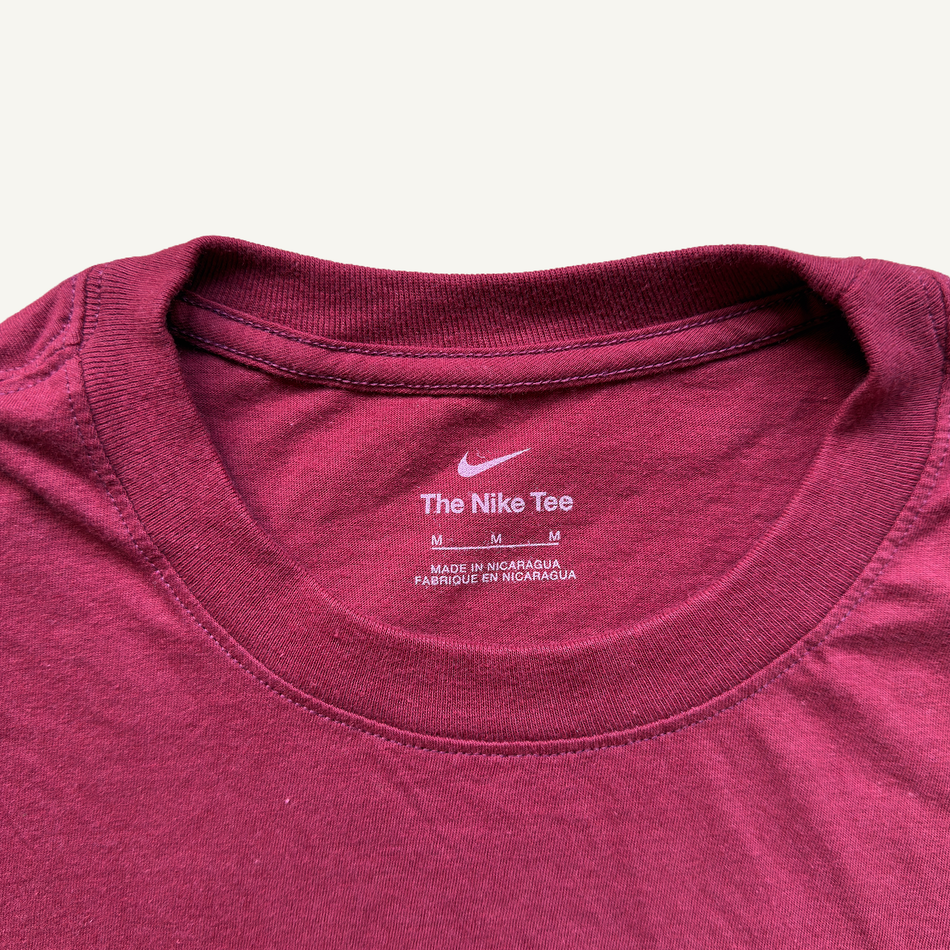 Nike Men's Burgundy The Nike Tee T-Shirt, NKAFP-67P